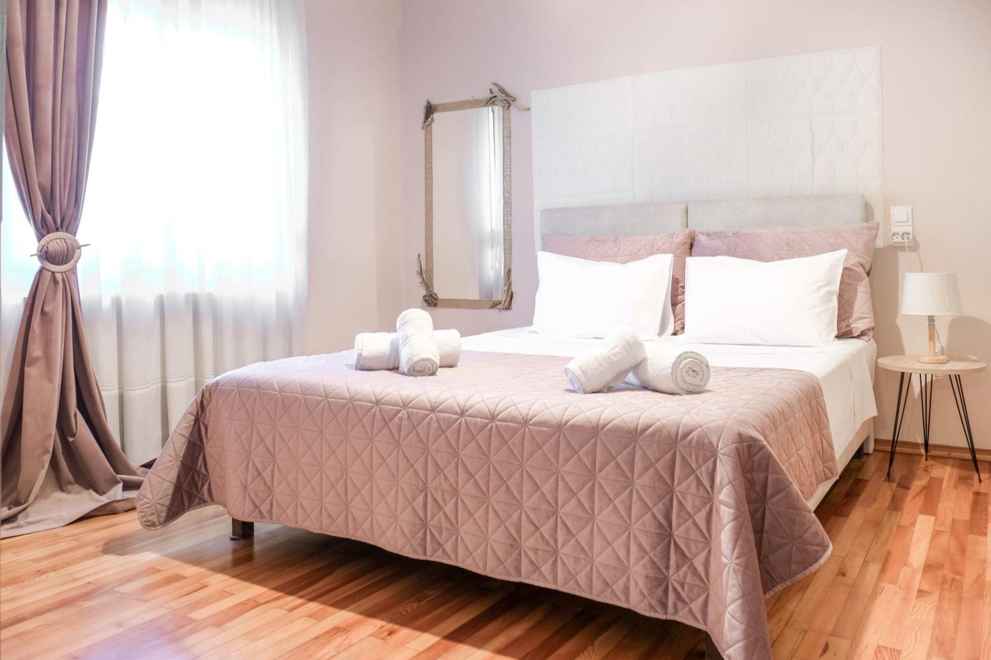 Chara'S Luxury Home Kalampáka Dış mekan fotoğraf